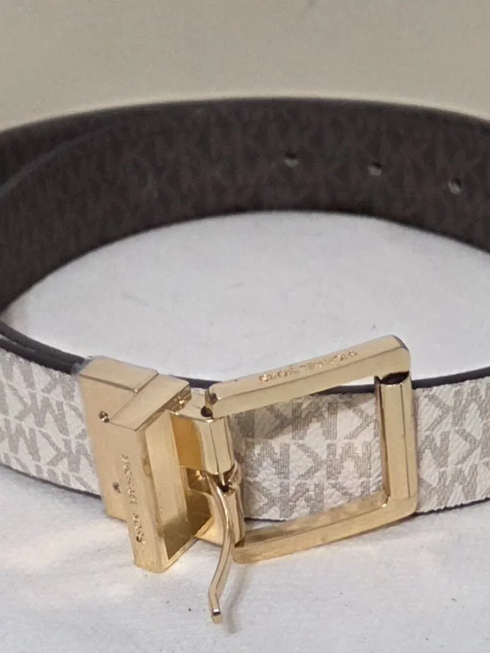 Michael Kors Reversible Logo Belt Gold Twist Buckle Women’s Size 38” Beige/Cream